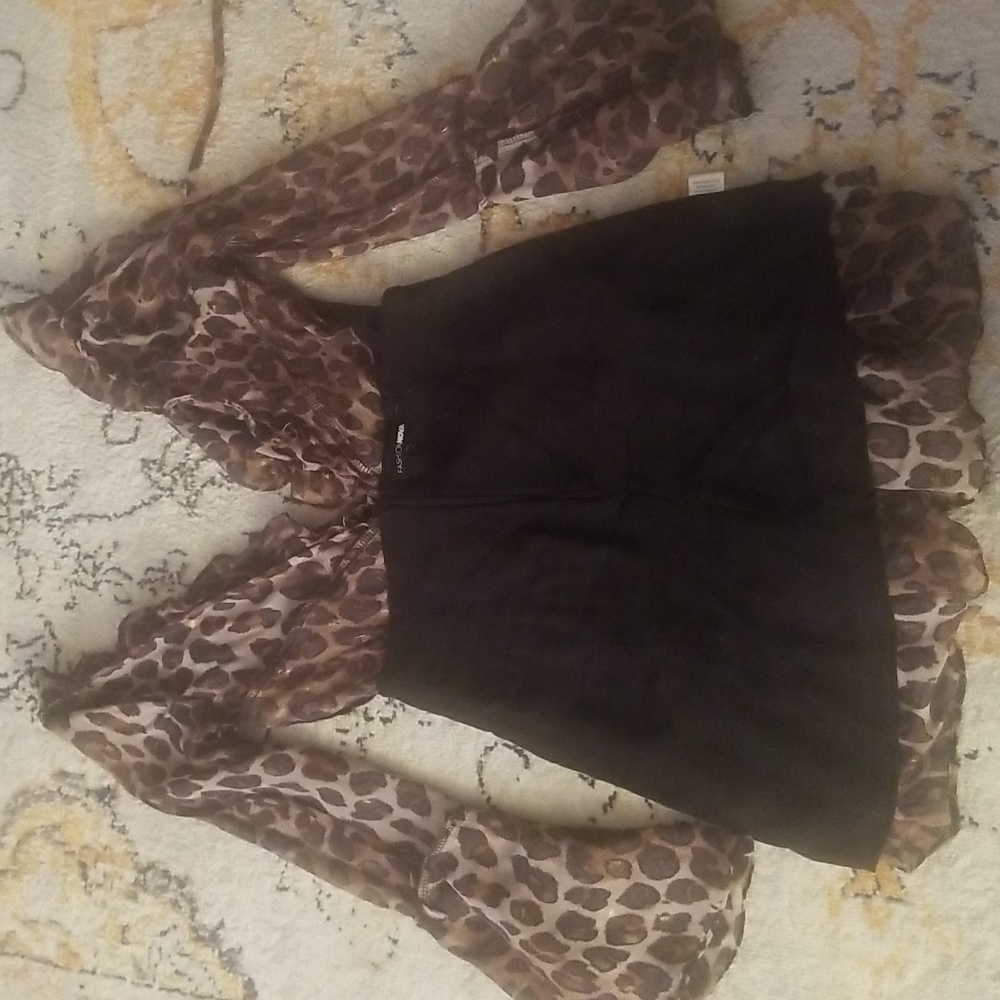Dress - Picture 4 of 4